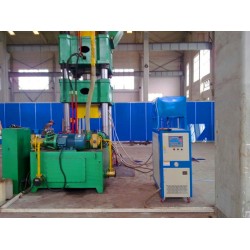 油式溫度控制機，導(dǎo)熱油模溫機，液壓模具油加熱器